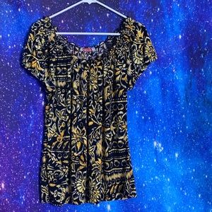 Carol Rose-Black Scoop Neck Top Floral Print